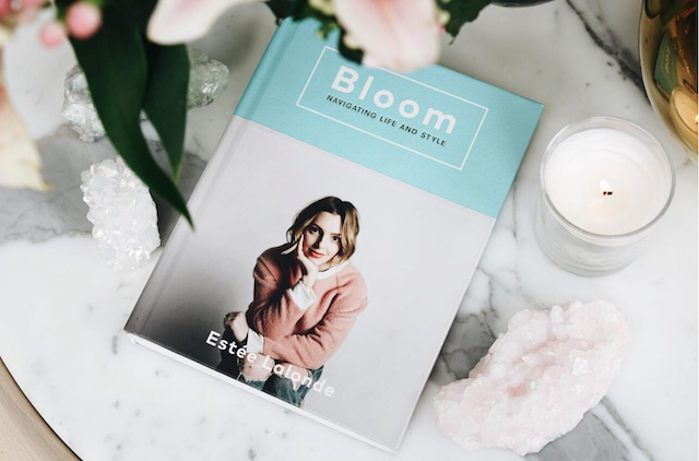 Bloom, o livro de Estée