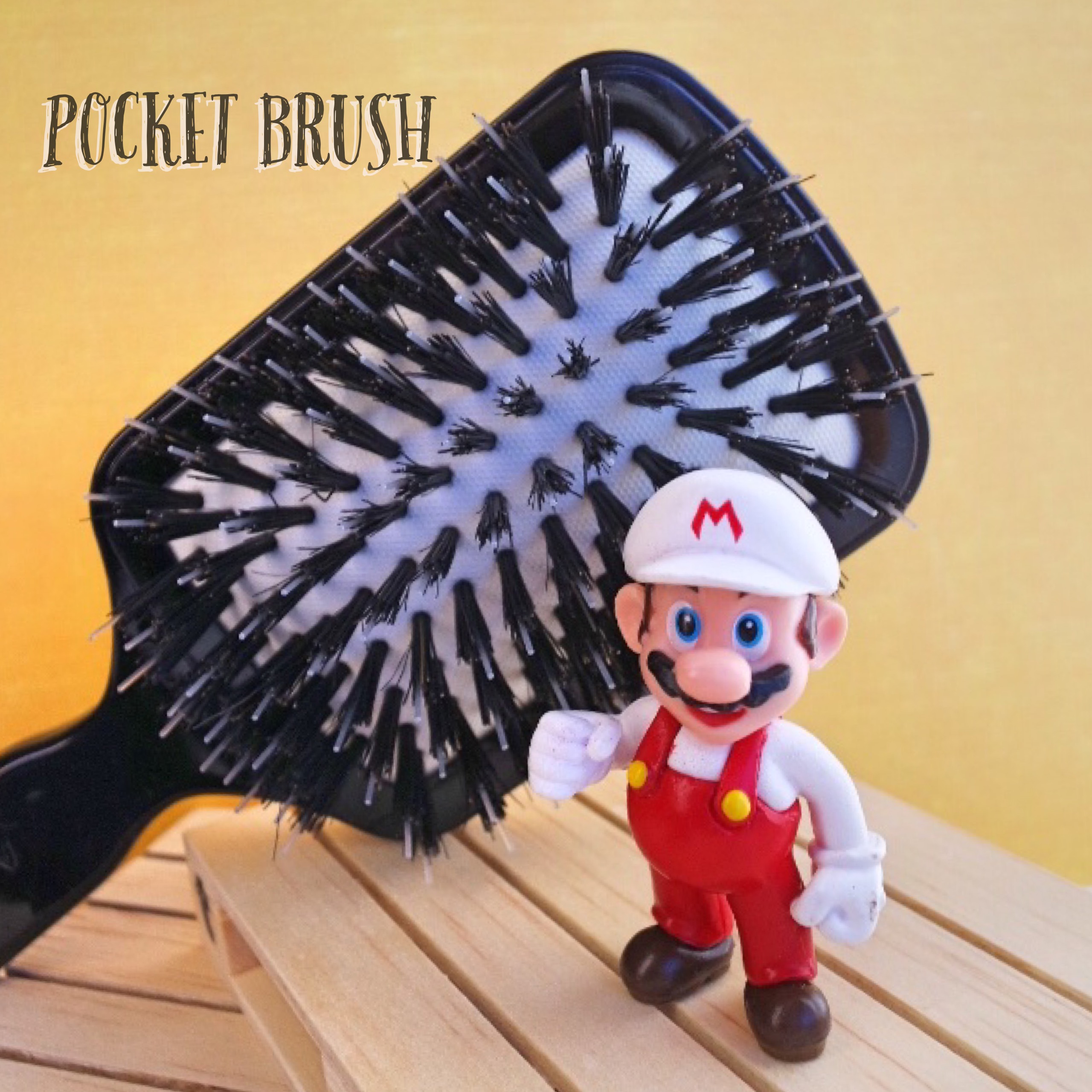 Beauty Airlines Shu Uemura Super Mario Pocket Brush Passatempo